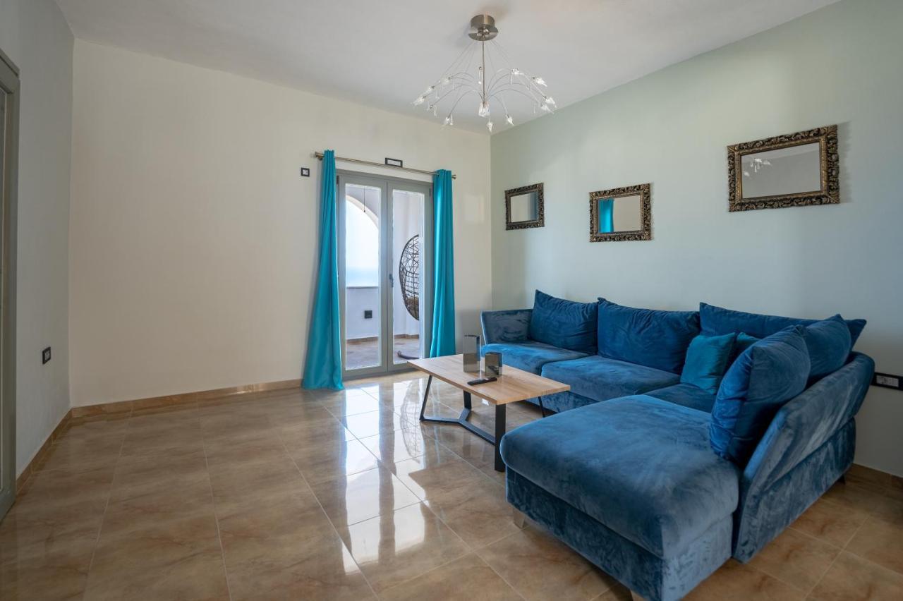 Loulaki Santorini